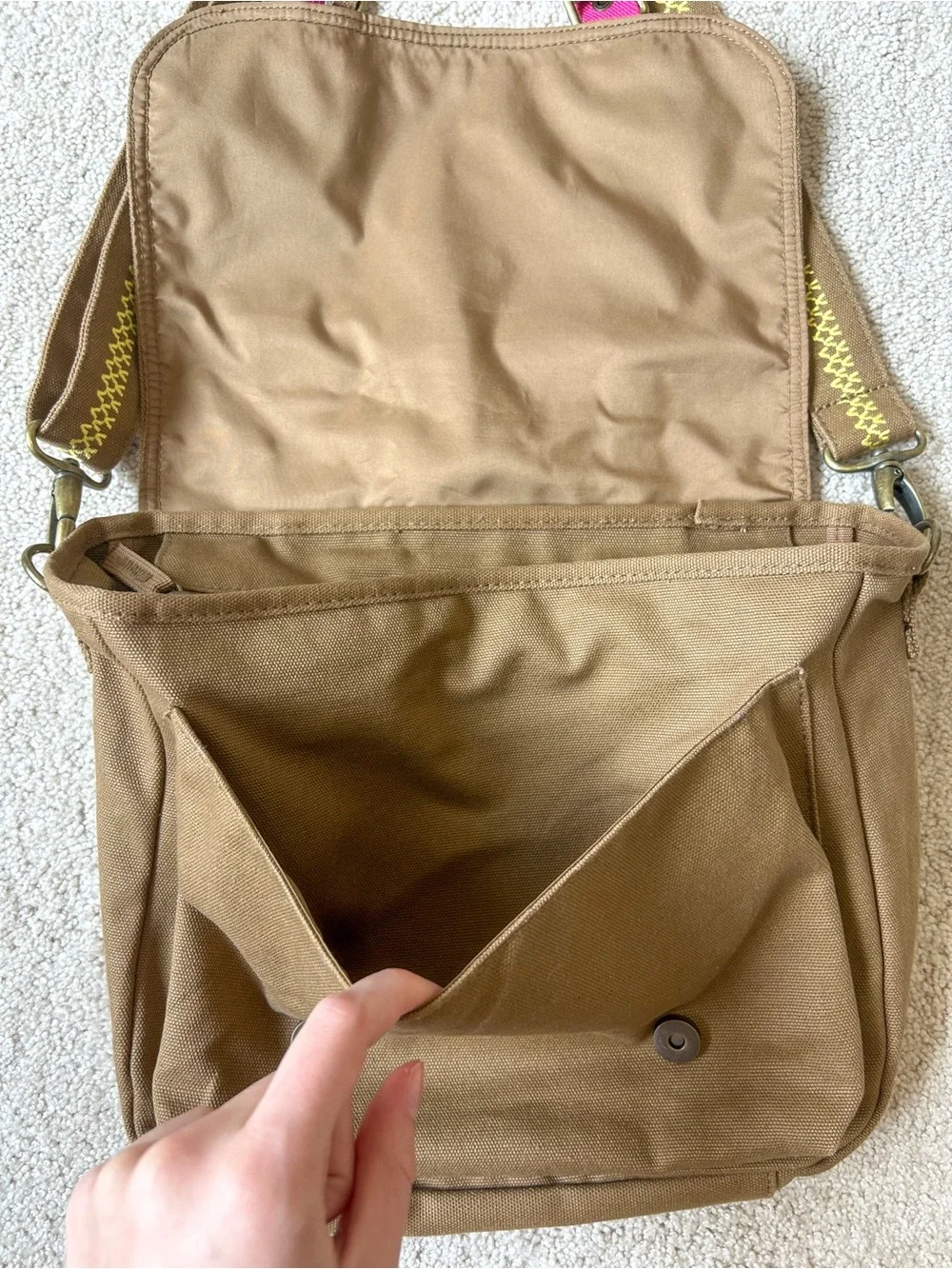 American Girl Leah Clark Messenger Bag